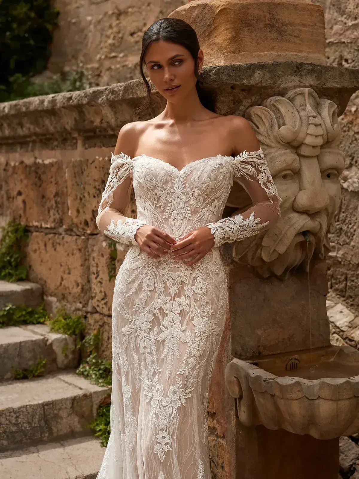 Moonlight &amp; Val Stefani Trunk Show