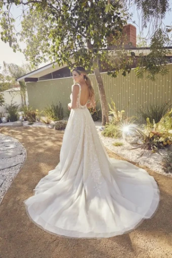 Casablanca Lilac #1 Ivory/Champagne thumbnail